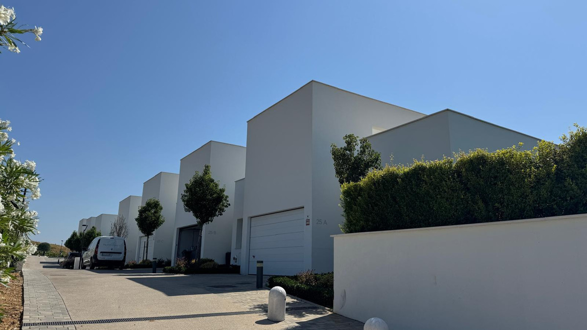 1-7980e48d732b6fc85c14b43b94d2aa54-107