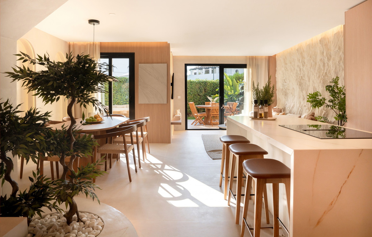 1-7980e48d732b6fc85c14b43b94d2aa54-115