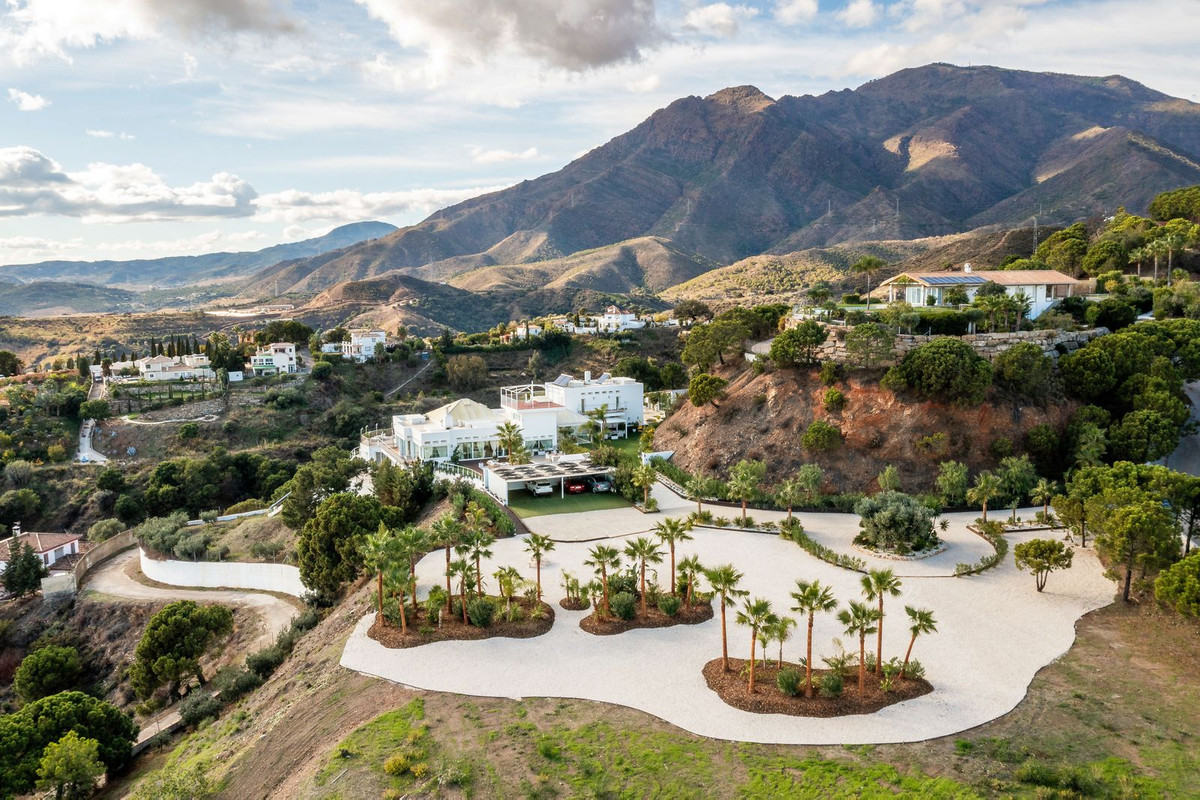 1-7980e48d732b6fc85c14b43b94d2aa54-81