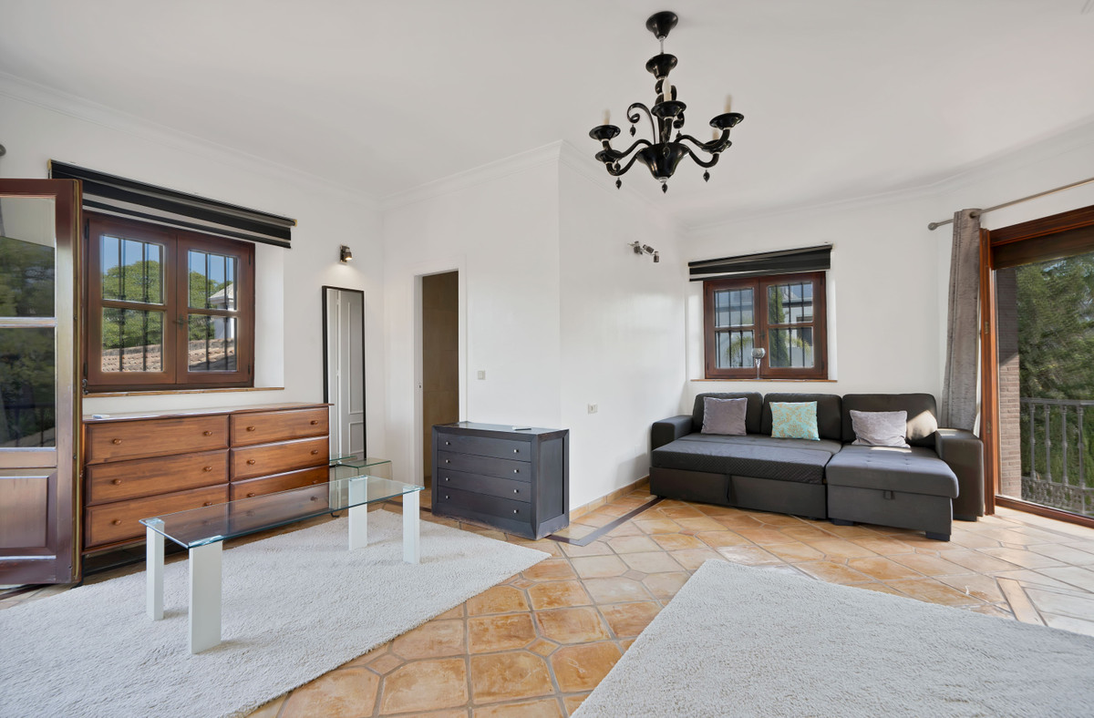 10-bb915d1cb19341576dcdc994b81ab9c5-30