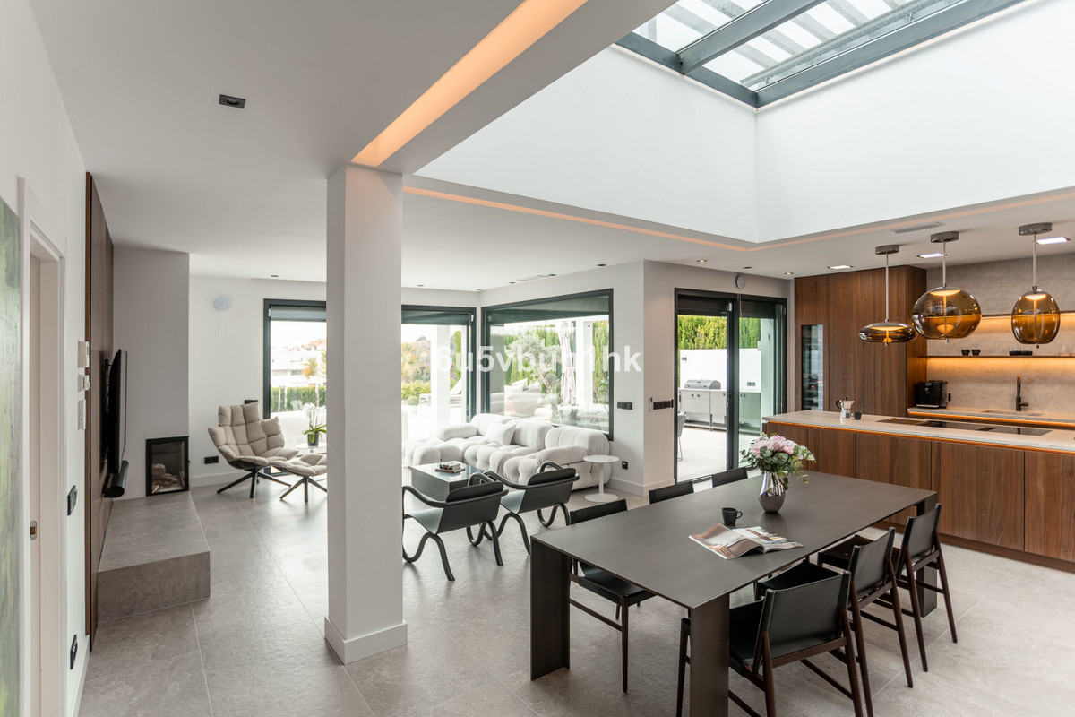 11-20939a0134ad724a8cb2a801094d15a4-23