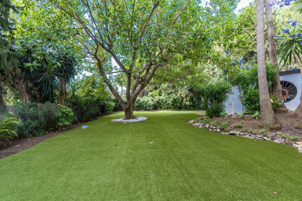 11-20939a0134ad724a8cb2a801094d15a4-37