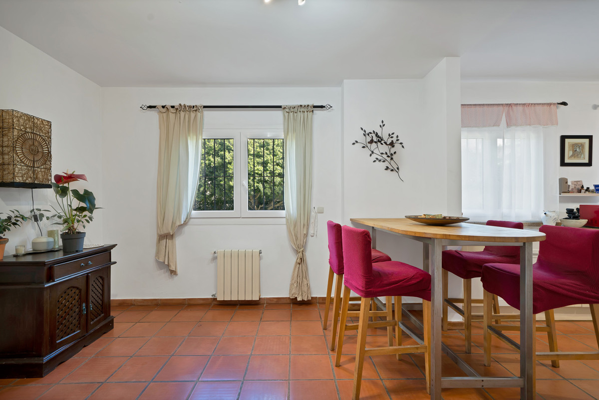 11-20939a0134ad724a8cb2a801094d15a4-64