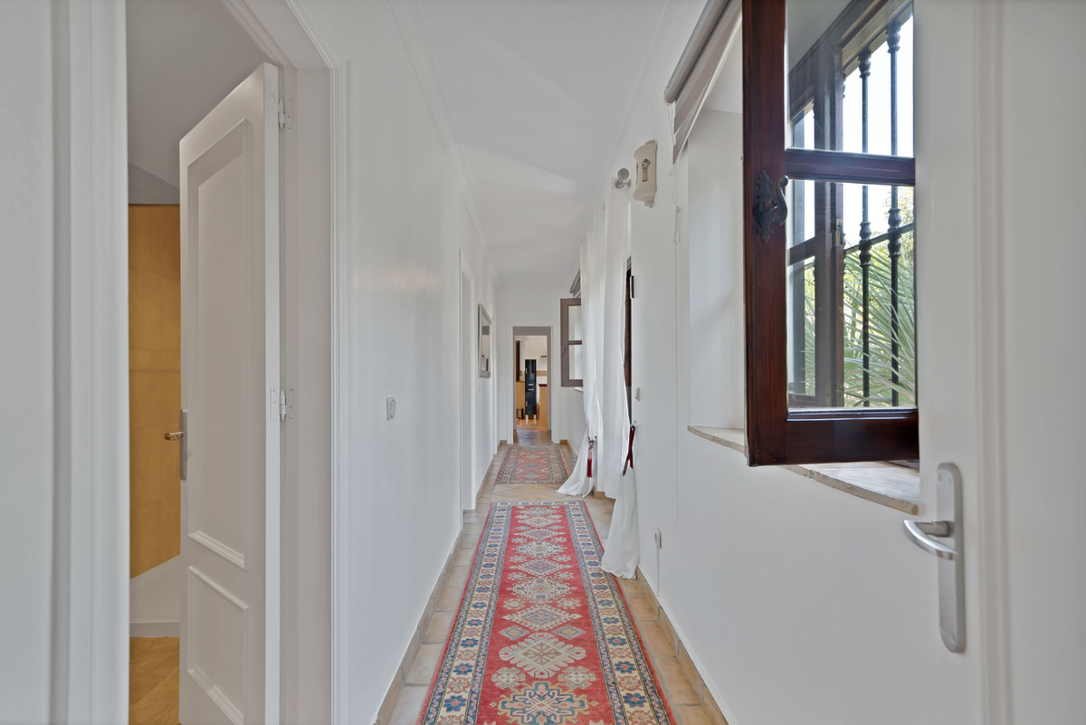 12-53013098fcab6c38b1379cd33298e050-29