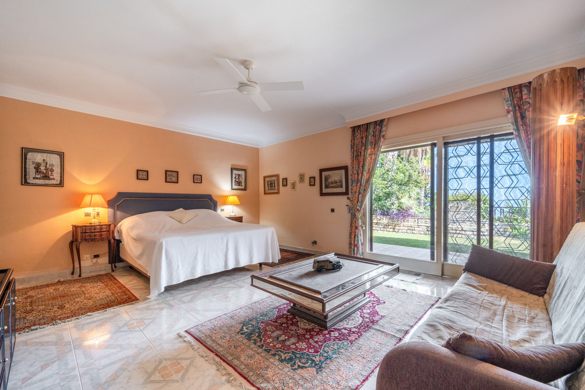 12-53013098fcab6c38b1379cd33298e050-39