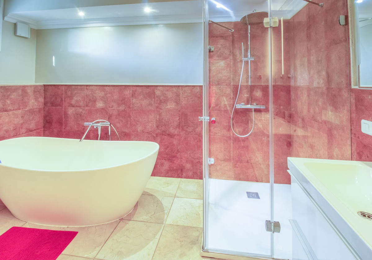 14-d70dc3102c00d7be0e872dfe1c1f86d7-15