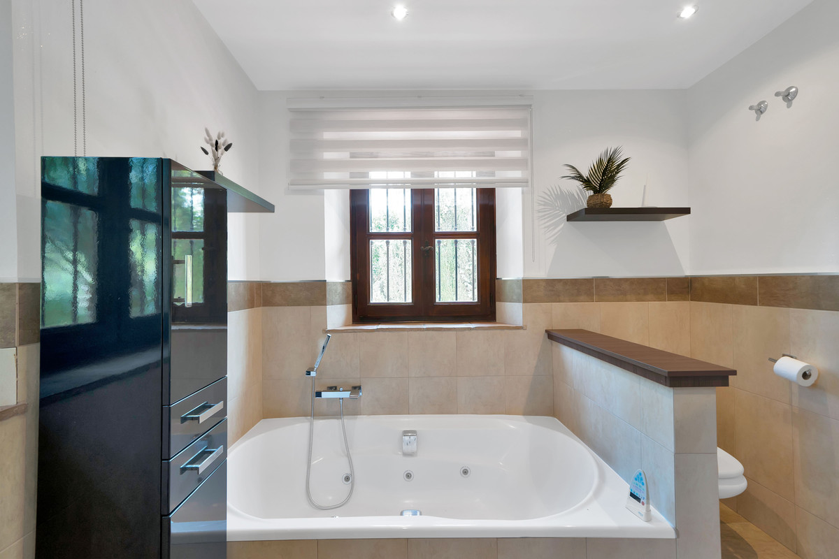 14-d70dc3102c00d7be0e872dfe1c1f86d7-28