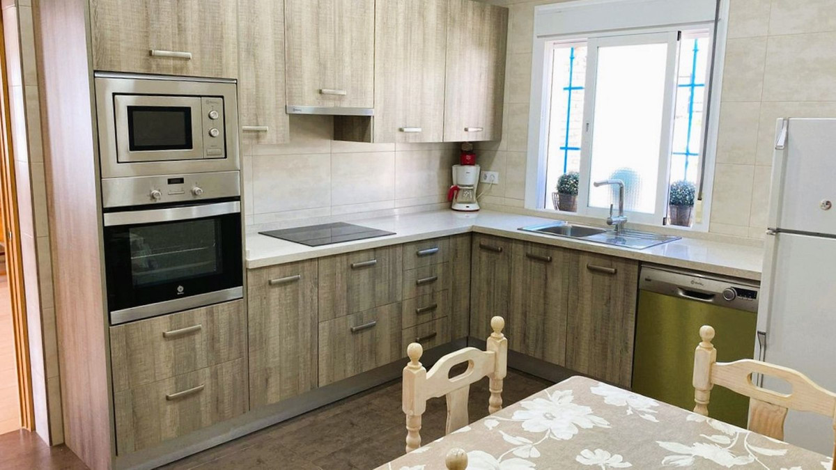 15-11d12f2f454f2f5e9b981fdd8b901d51-22