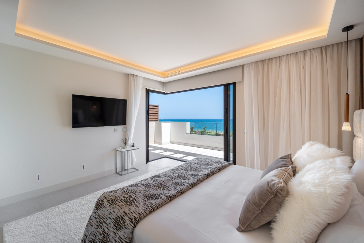 15-11d12f2f454f2f5e9b981fdd8b901d51-32