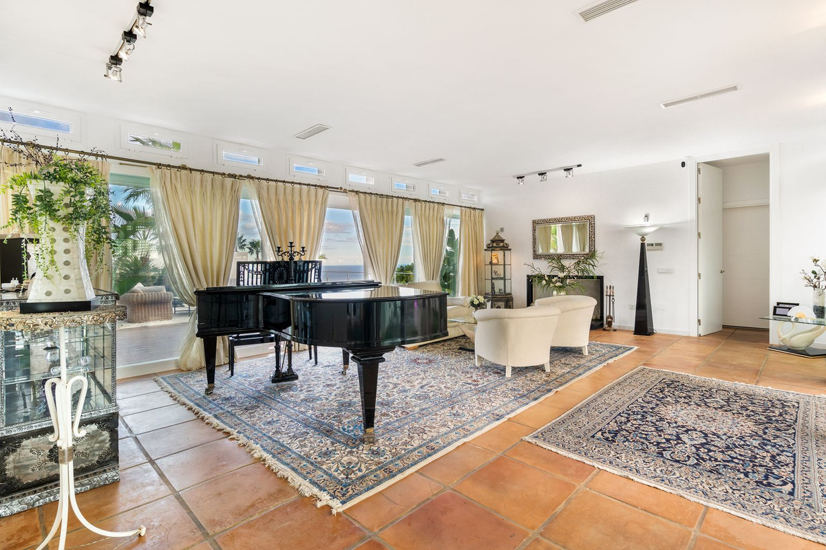 15-11d12f2f454f2f5e9b981fdd8b901d51-33