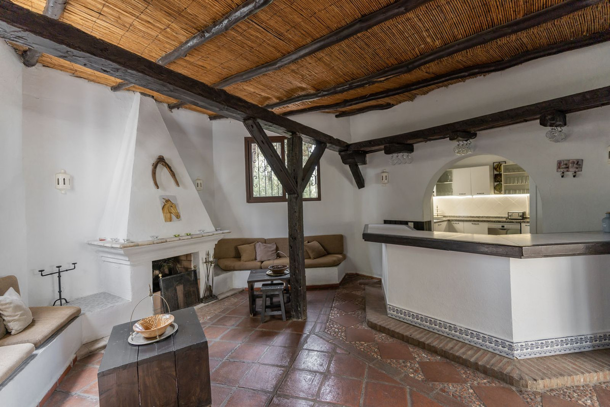 15-11d12f2f454f2f5e9b981fdd8b901d51-35