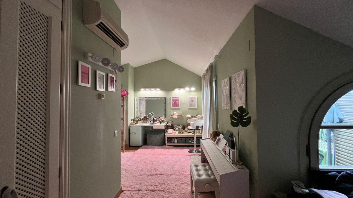 15-11d12f2f454f2f5e9b981fdd8b901d51-59