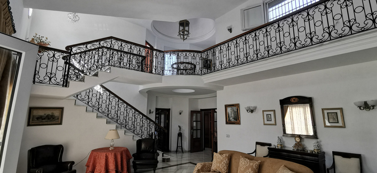 15-11d12f2f454f2f5e9b981fdd8b901d51-7