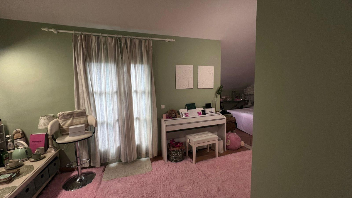 16-ec67b526875bf0124b6ce4328a754439-57