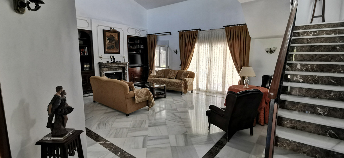 16-ec67b526875bf0124b6ce4328a754439-7