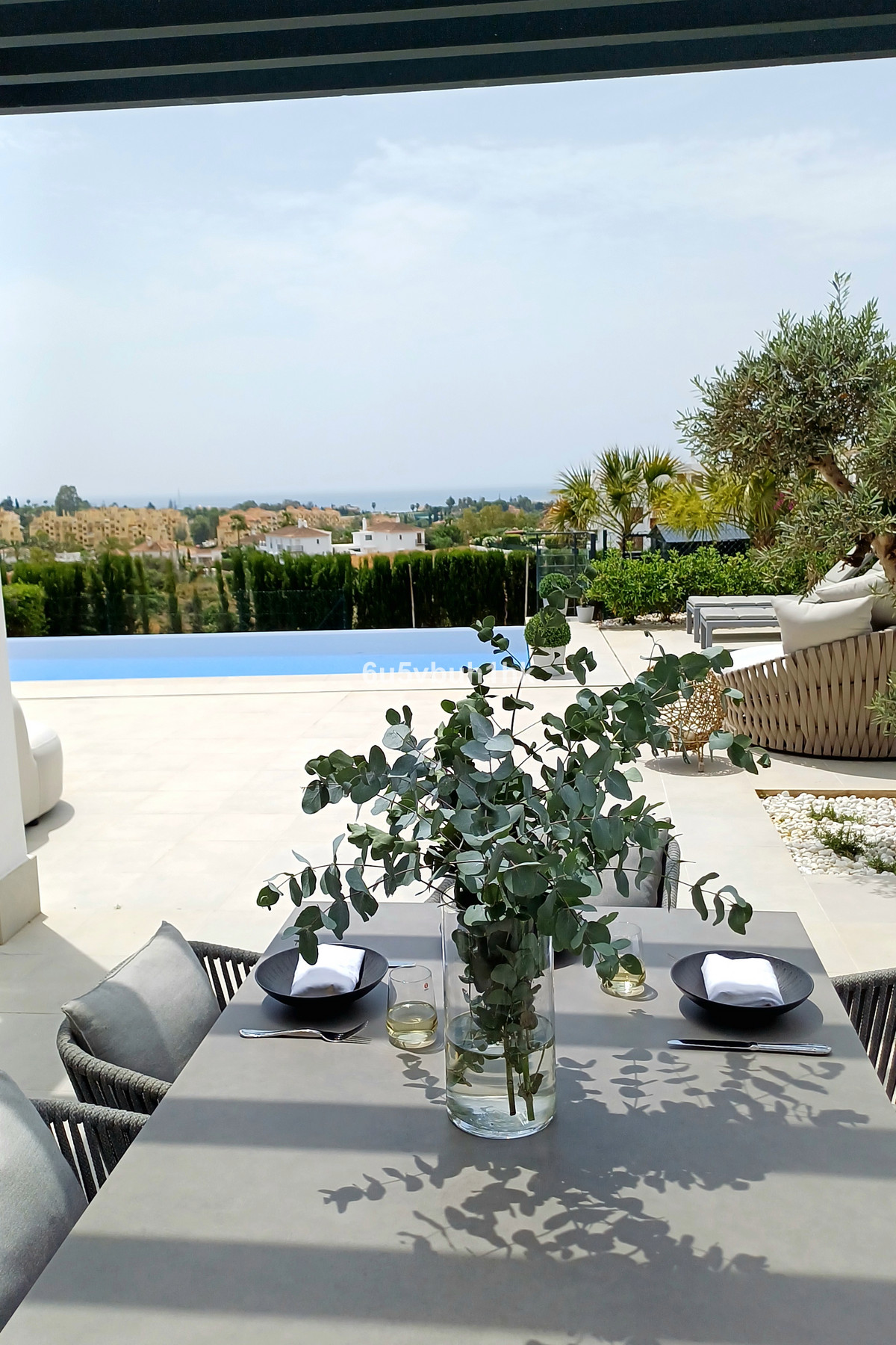 18-cc72f169493c096e712837ff5d8b6e41-21