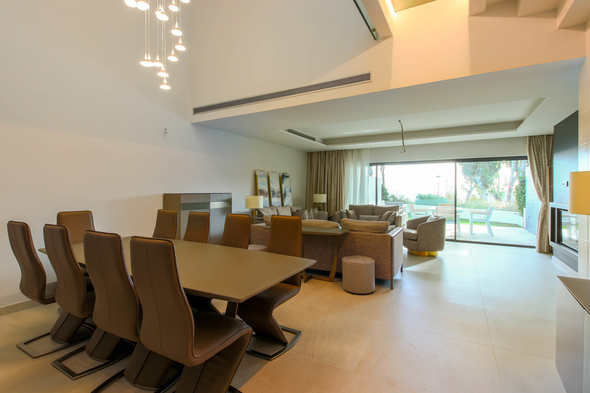 2-5bd7b9d04b45e33852eaf0ec6670150d-16