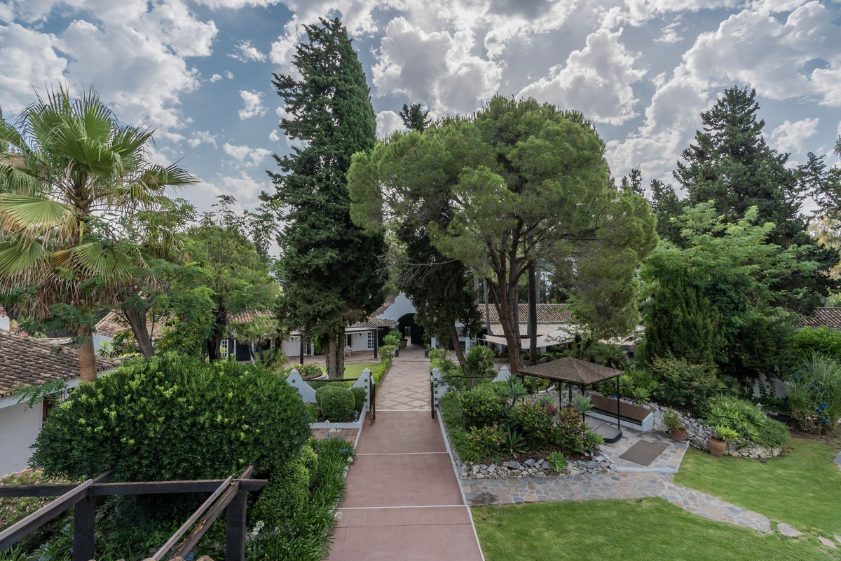 2-5bd7b9d04b45e33852eaf0ec6670150d-41