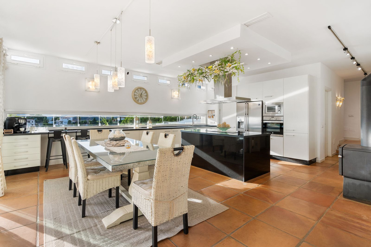 20-d1f7658cbe4ba6cd8666fec30fba80ad-32