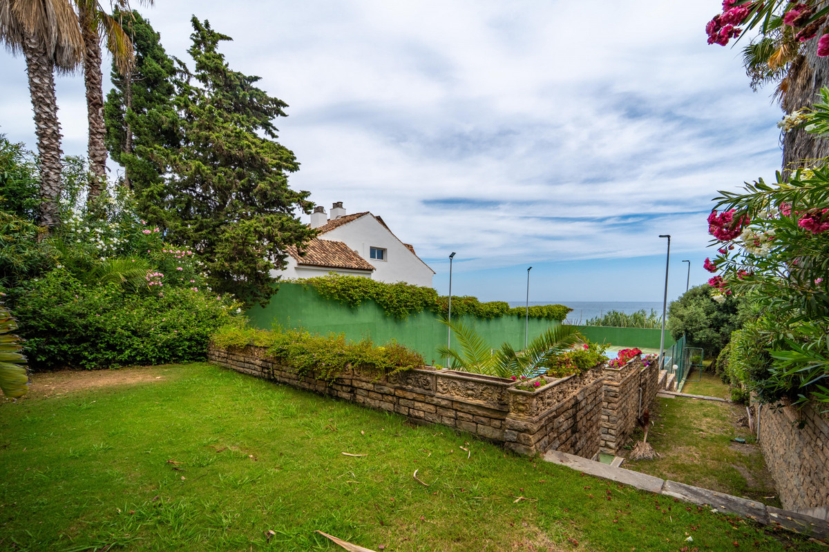 20-d1f7658cbe4ba6cd8666fec30fba80ad-35