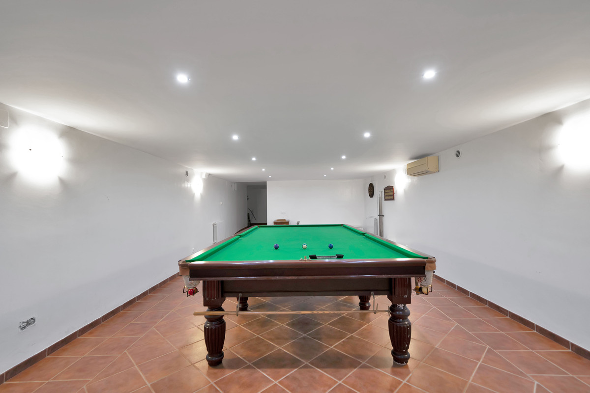 21-2c707e7c511429b4f8ec4ee5f221ddb6-27