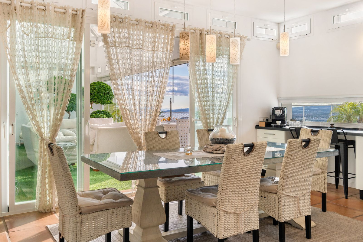 21-2c707e7c511429b4f8ec4ee5f221ddb6-32