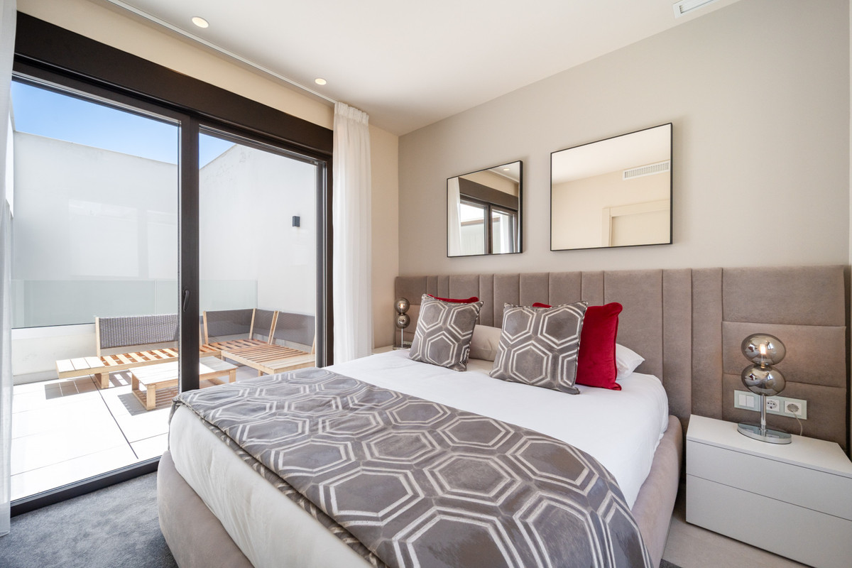 22-bcf8e6250e0bab365f900a8ac31ac040-30