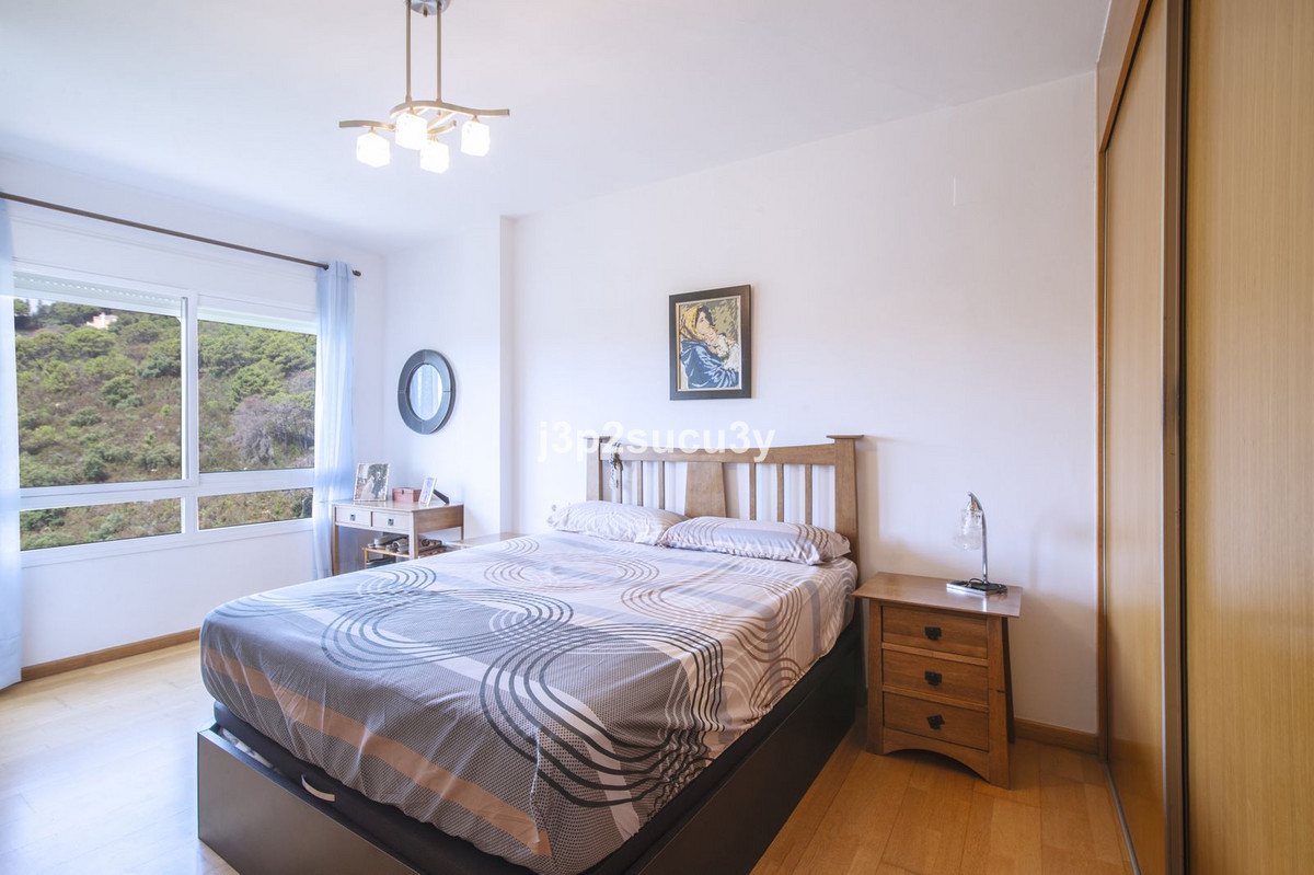 22-bcf8e6250e0bab365f900a8ac31ac040-44