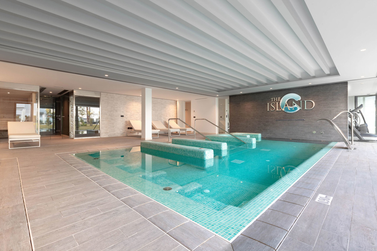 23-79897b85162c6a486c7a4d1eb46924dd-14