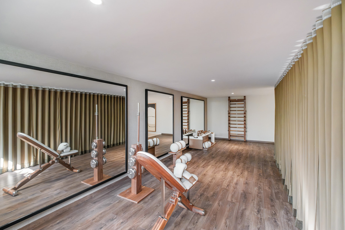 23-79897b85162c6a486c7a4d1eb46924dd-23