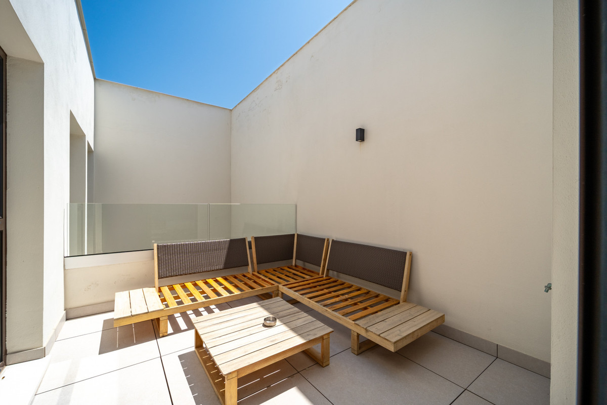 23-79897b85162c6a486c7a4d1eb46924dd-28