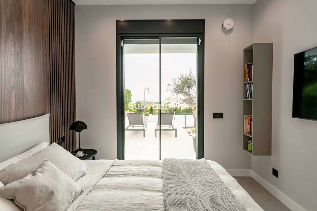 25-45e7a00e8ada30030040e20a35fbccfd-19