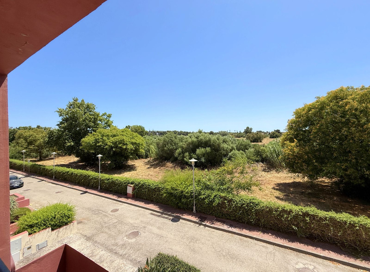 27-f6e8bc237ba13ac4c268badec6354f3d-27