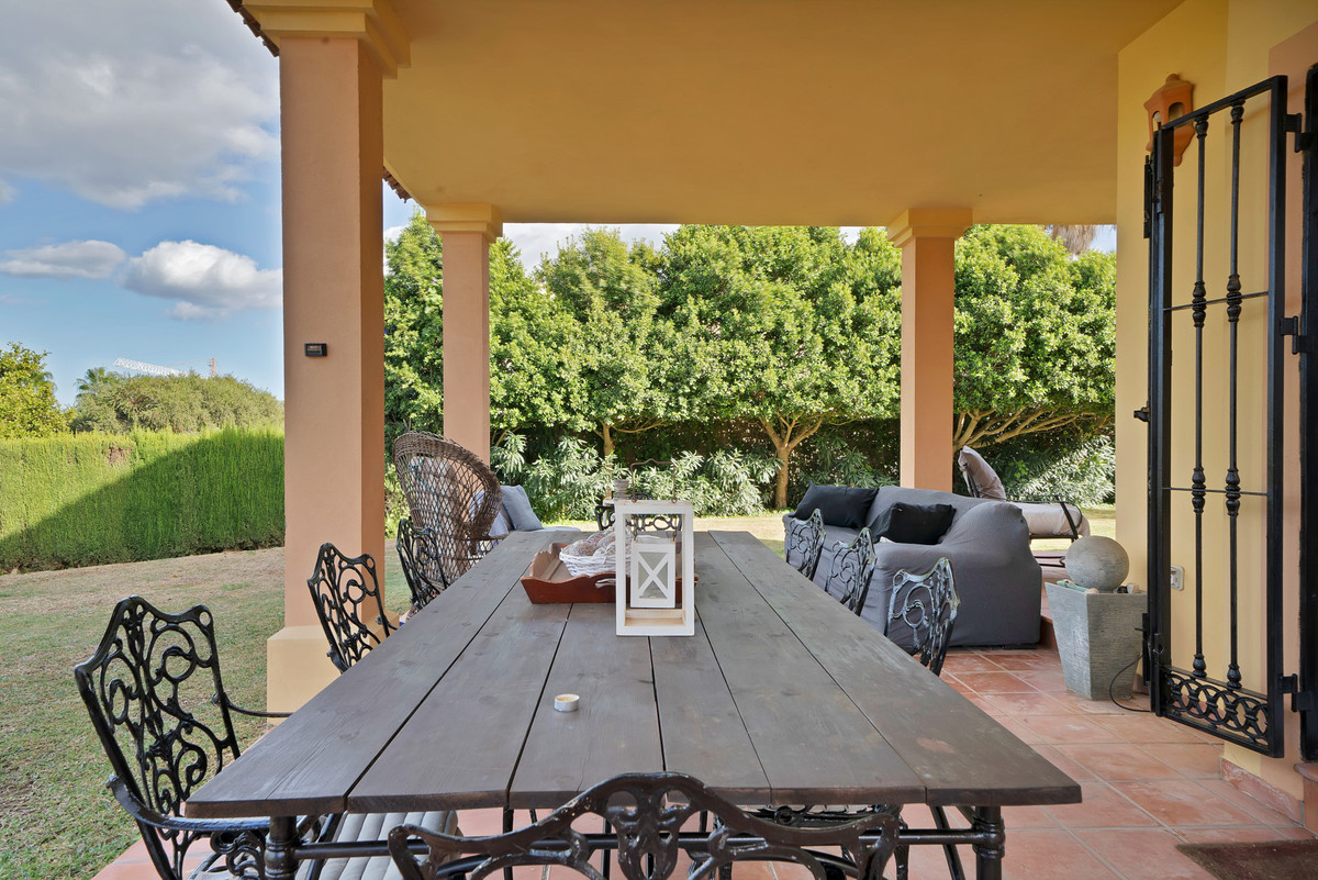 27-f6e8bc237ba13ac4c268badec6354f3d-36