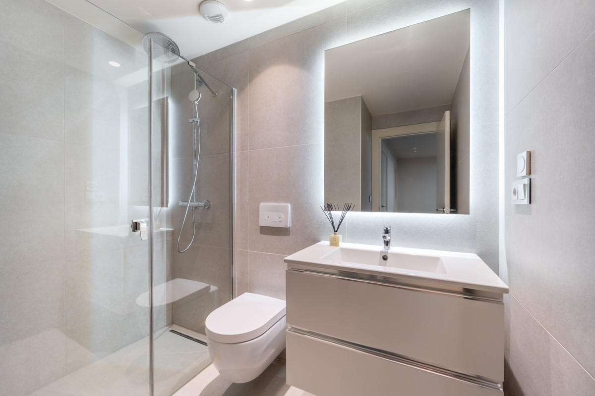 28-ef19a2c59920e2e087cd278a51b6dbf8-24