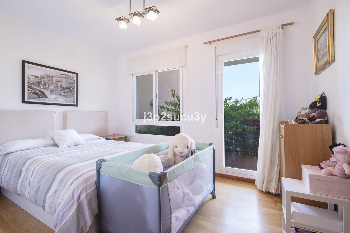 28-ef19a2c59920e2e087cd278a51b6dbf8-35