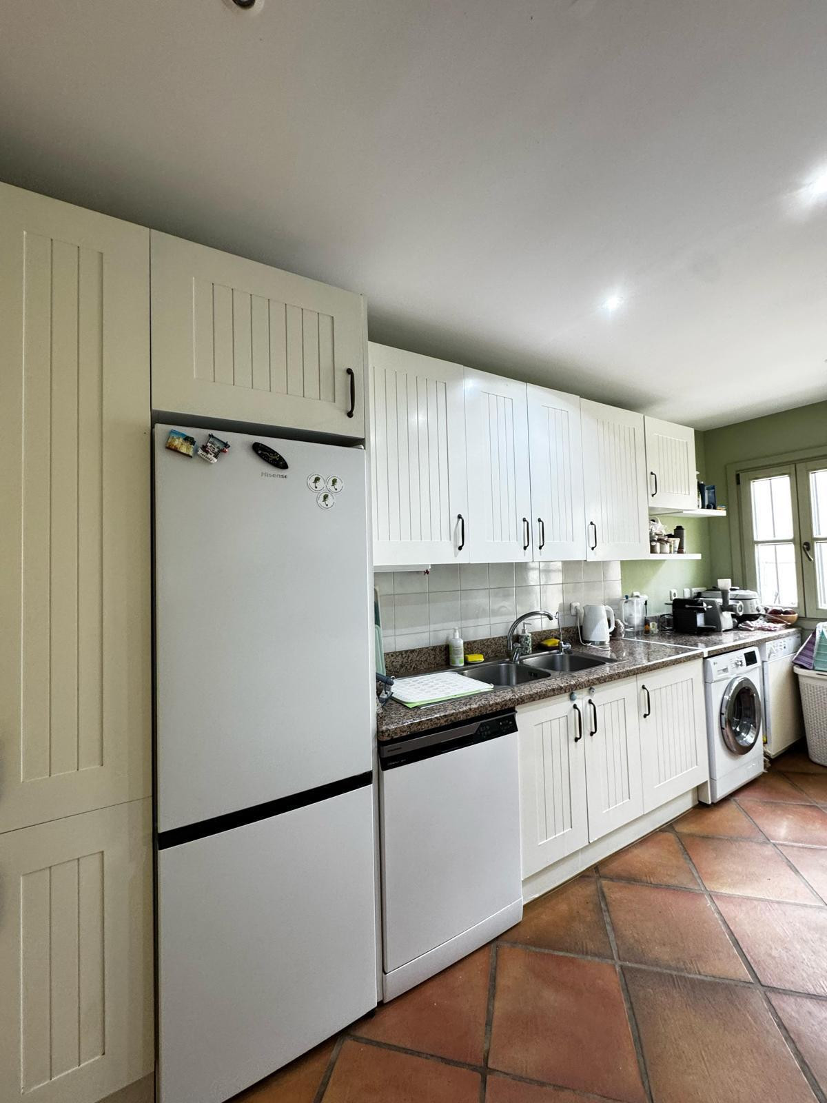 28-ef19a2c59920e2e087cd278a51b6dbf8-37