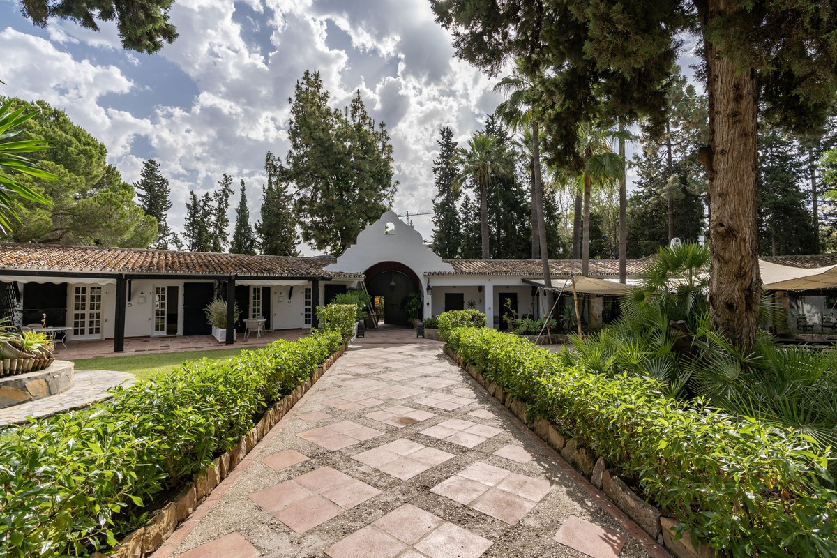 3-e898b2bb2a2fdfd06d2c39894dce8316-41