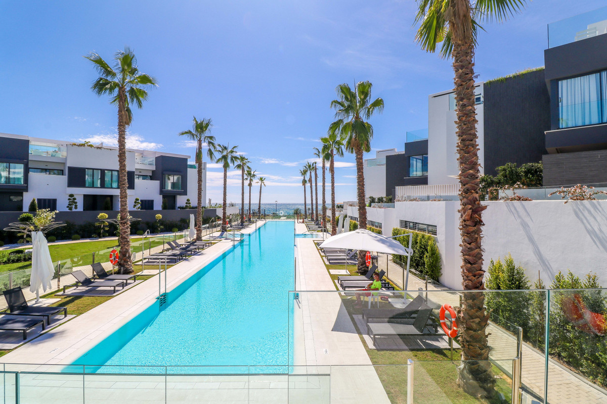 30-5e8634ec9576c9ad4825a6dec5b5d375-9