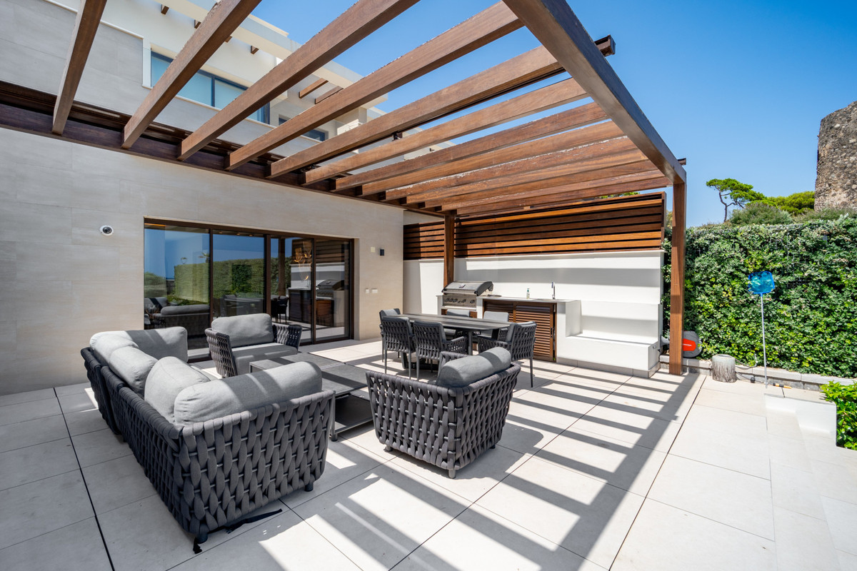 31-5e8b9eb86a2d455eeaf43a7bbf3ccd12-21