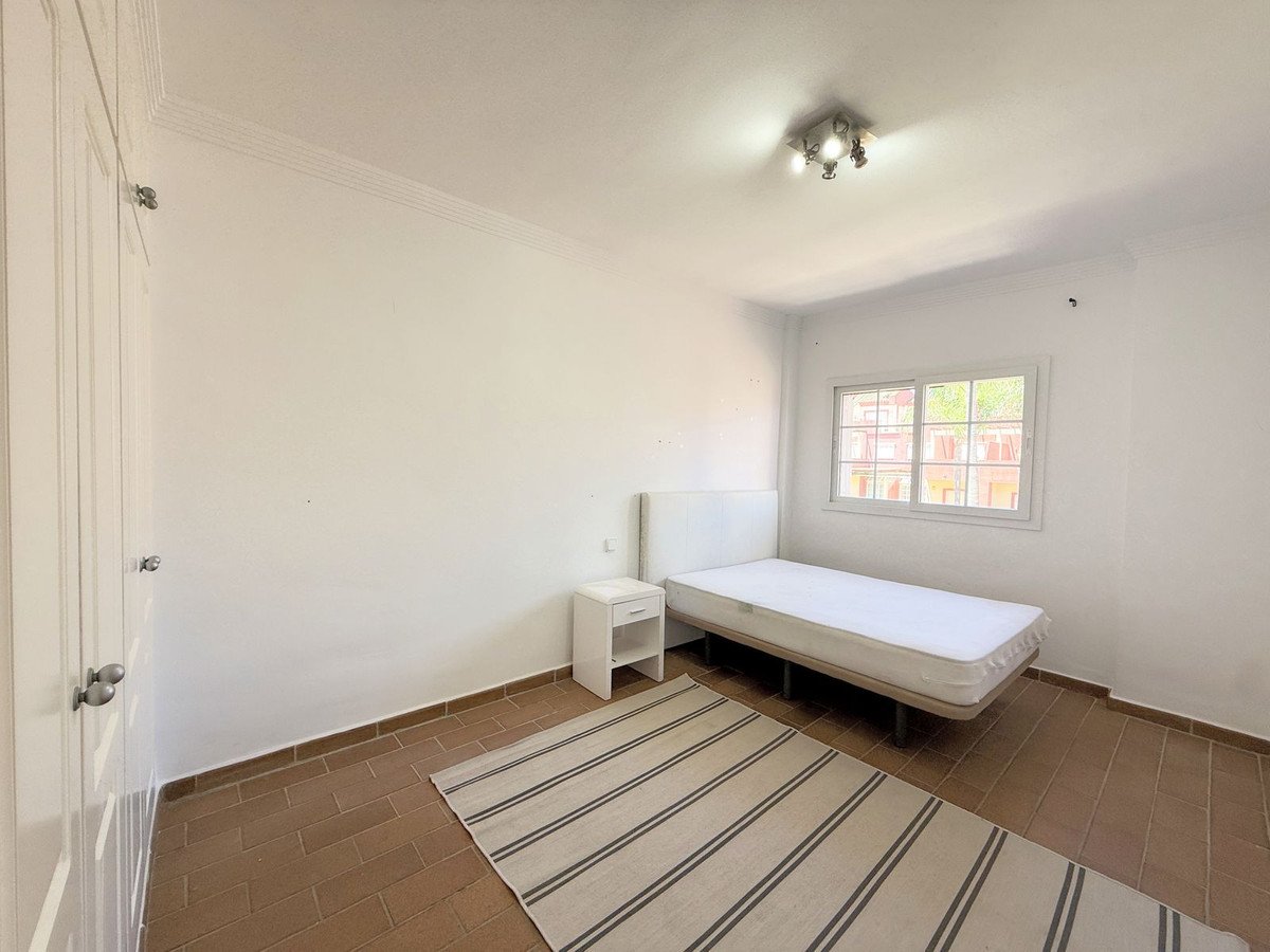 31-5e8b9eb86a2d455eeaf43a7bbf3ccd12-24