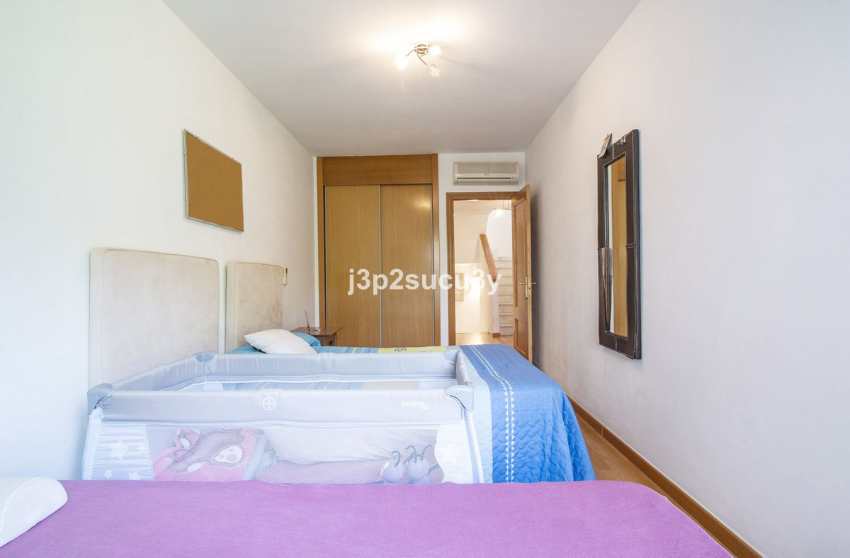 31-5e8b9eb86a2d455eeaf43a7bbf3ccd12-30