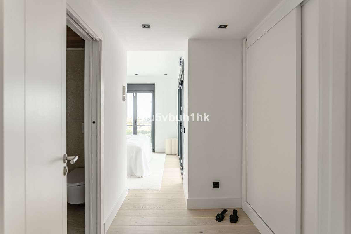 32-e7f90ea5feef5e01d64d74d6b6d8a834-13