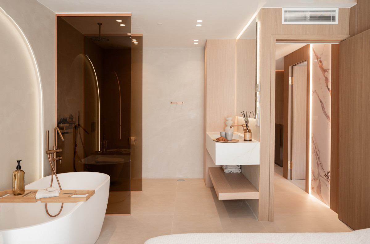 32-e7f90ea5feef5e01d64d74d6b6d8a834-28