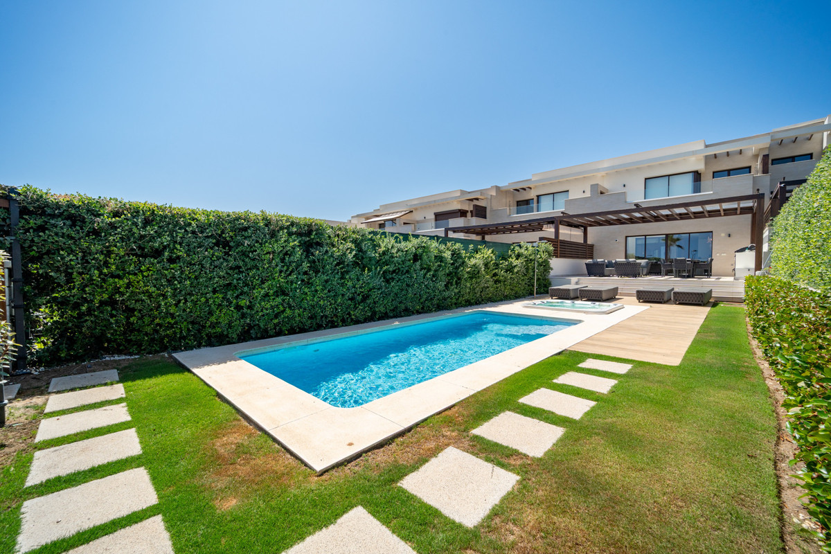 33-f37a7fab00fce6ff6b895520b67d6d6d-20