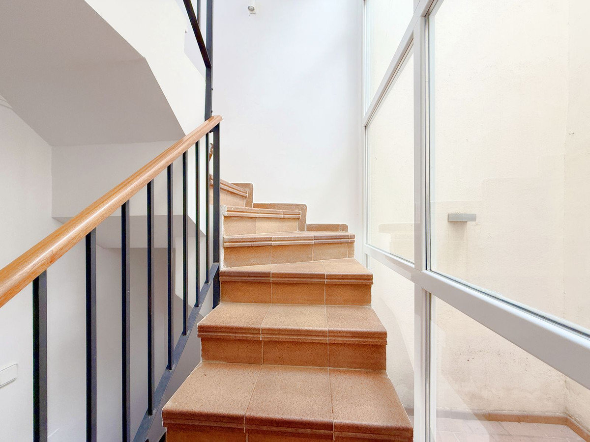 33-f37a7fab00fce6ff6b895520b67d6d6d-23