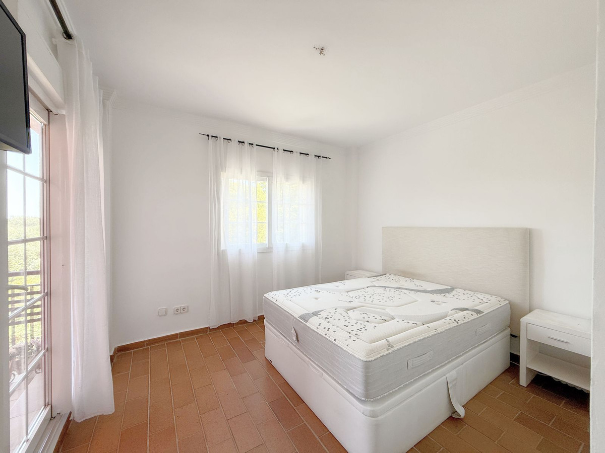 34-2e8657844e540eba0189d71f472ffca9-22