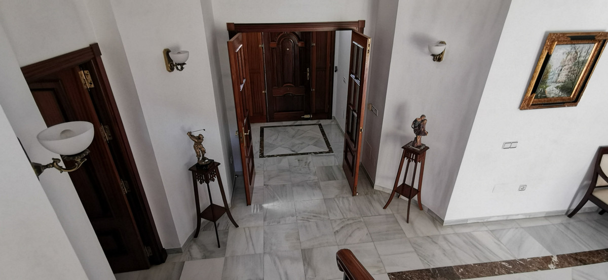 34-2e8657844e540eba0189d71f472ffca9-4