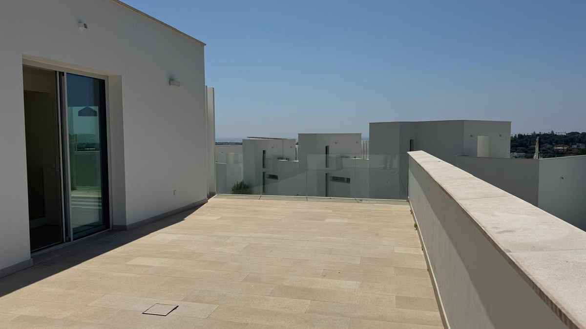 35-53608d01401493ba18e3704836160563-23