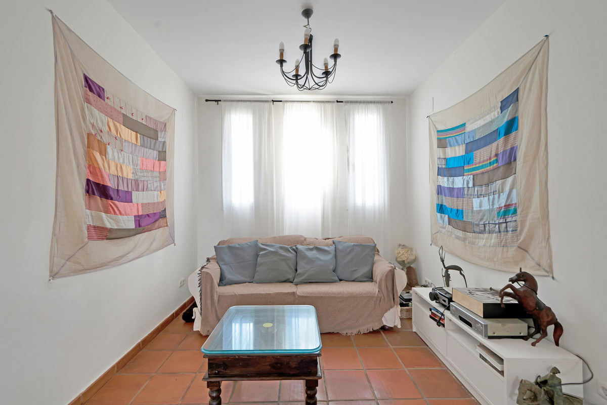 36-be7efbbd8b294061d3f27cb7c37865bb-24